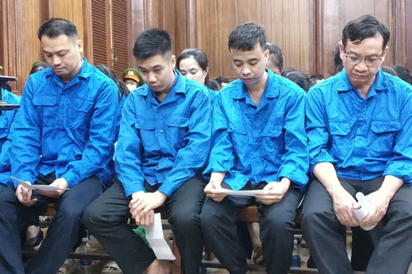 50 bi cao vu lam gia phieu kiem nghiem keo Kera, sua Hiup khang cao hinh anh