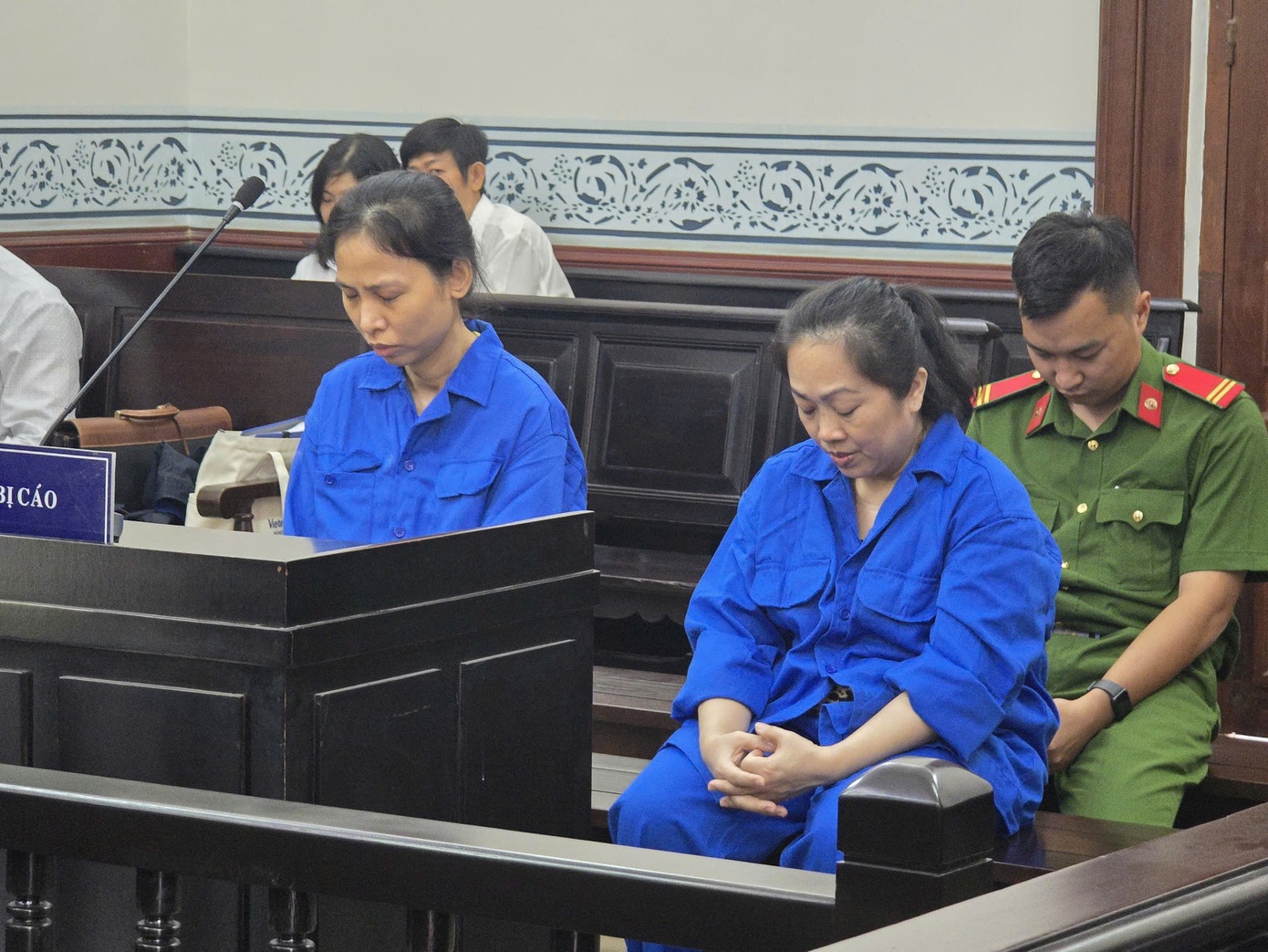 Thu quy rut ruot hon 2 ty dong bang chieu danh trao tien trong ket sat hinh anh