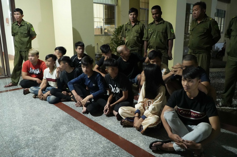 Vu hon chien,  Can Tho anh 2