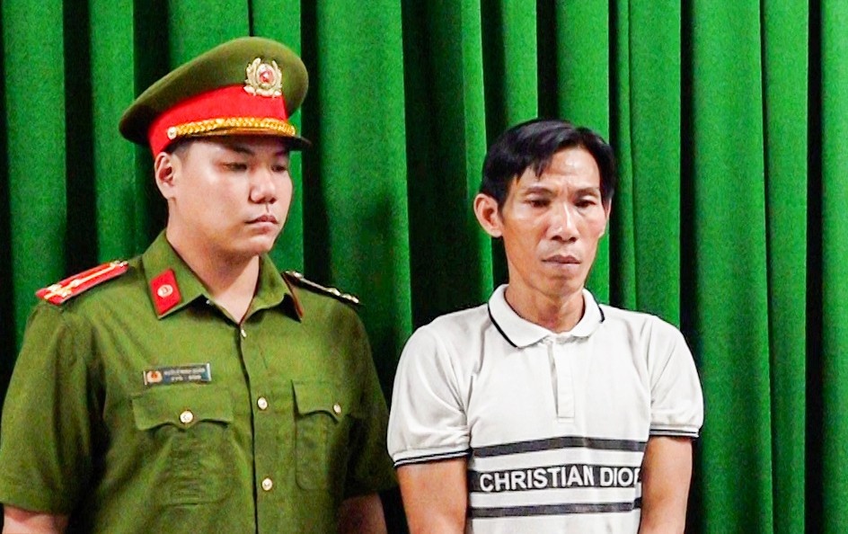 Bat hai bi can lien quan truc tiep vu thieu ta cong an hy sinh hinh anh