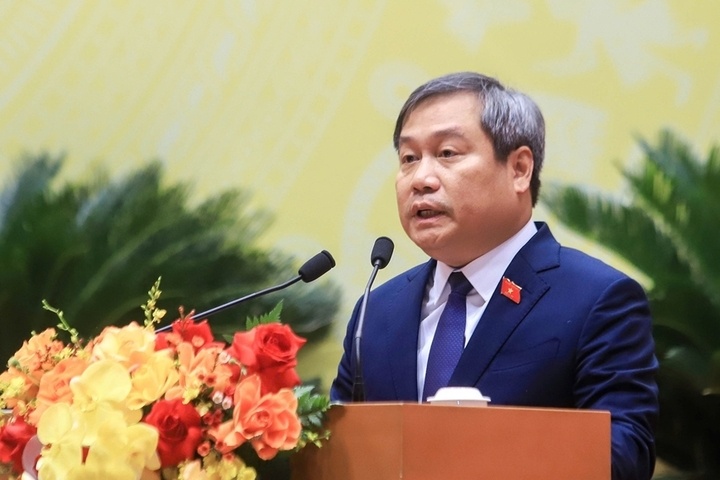 Ong Vu Dai Thang tiep tuc lam Chu tich UBND Ha Noi hinh anh