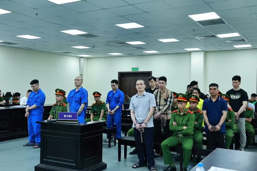 Danh sap duong day toi pham ma tuy do Huong 'mau' cam dau hinh anh