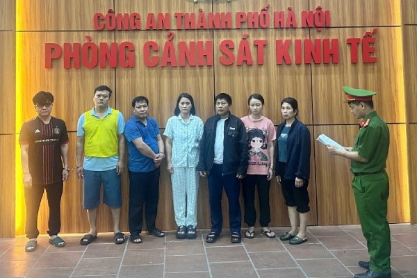 Tram truong 'bao ke' cho duong day mua ban, giet mo lon nhiem benh hinh anh