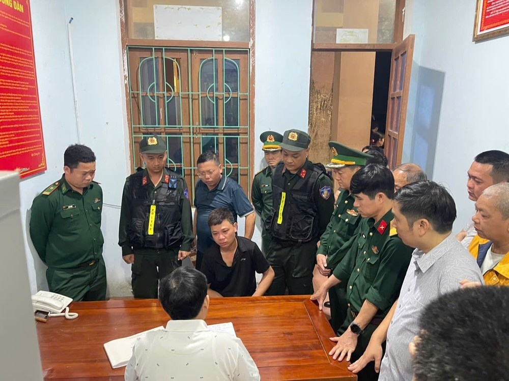 Dung sung tu che,  Sat hai 3 nguoi anh 3