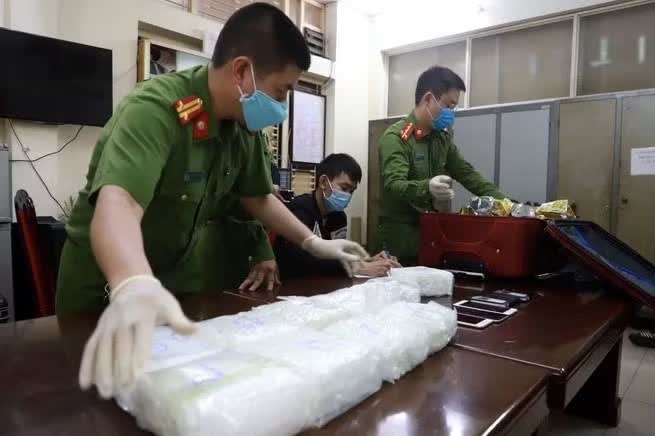 Danh sap duong day,  Toi pham ma tuy anh 2