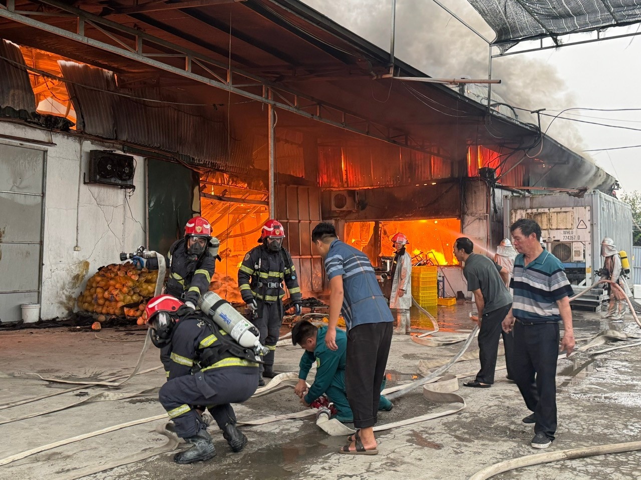 Xuong banh keo anh 1