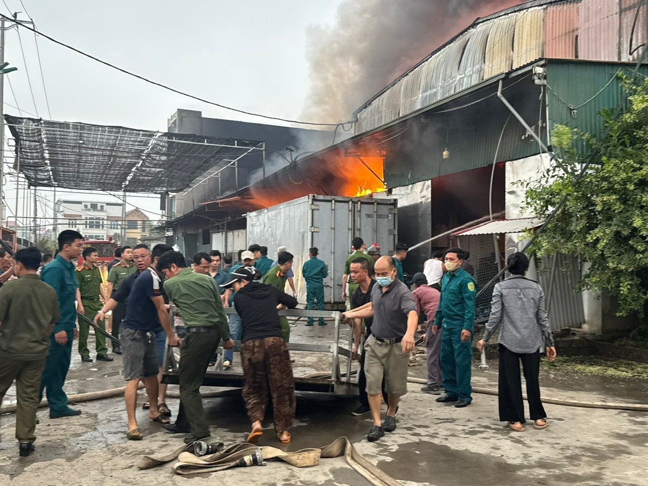 Xuong banh keo anh 2