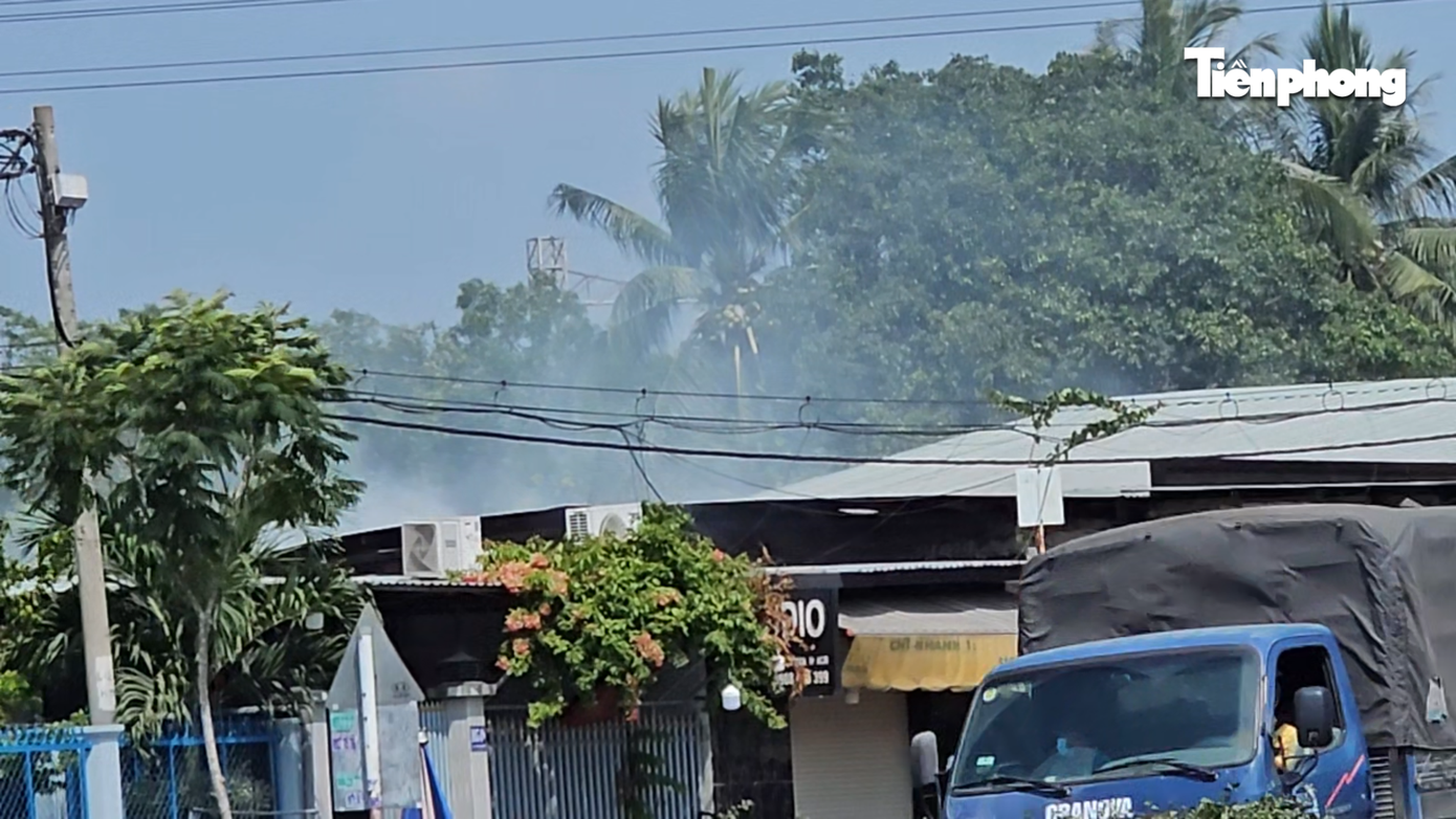 Hang xom cuu chay anh 2