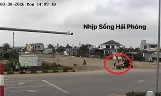 Nam cong nhan tu vong do vuong day cap dien hinh anh