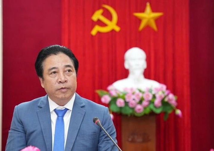 Ong Nguyen Khac Toan tai dac cu Chu tich TP Hue hinh anh