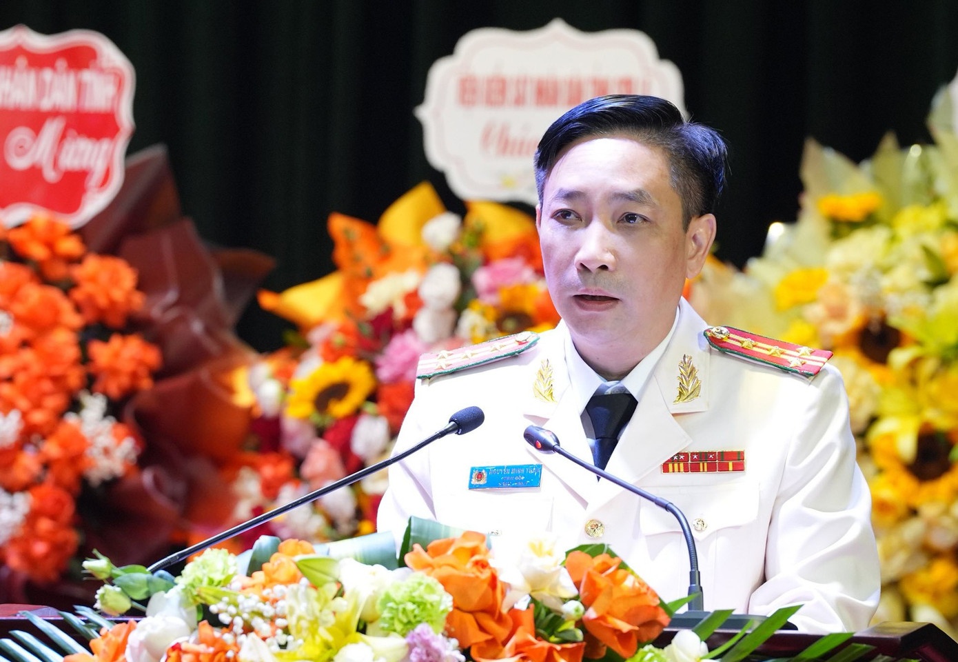 Dai ta Nguyen Minh Tuan giu chuc Giam doc Cong an tinh Son La hinh anh