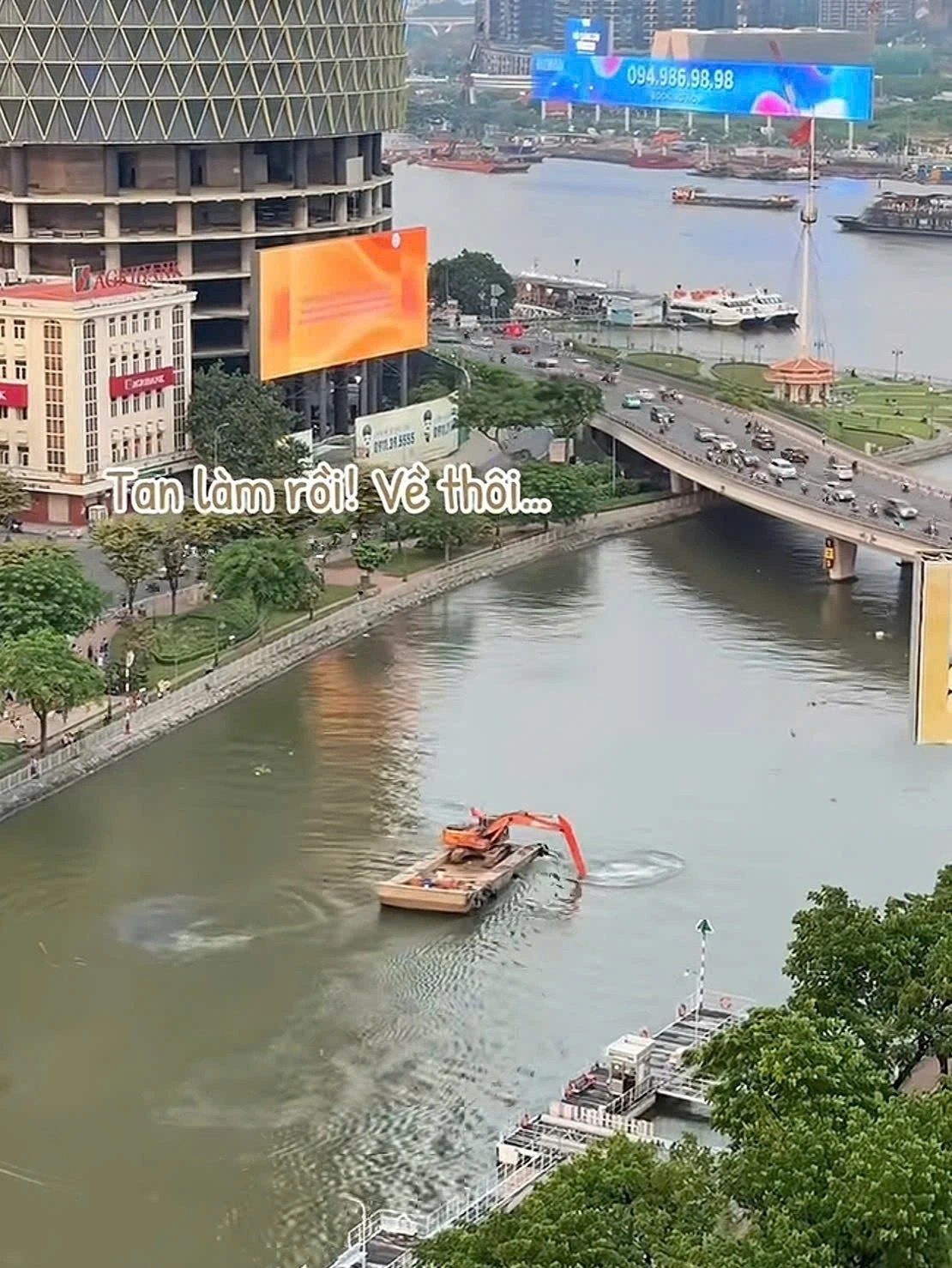 May xuc song Sai Gon anh 3