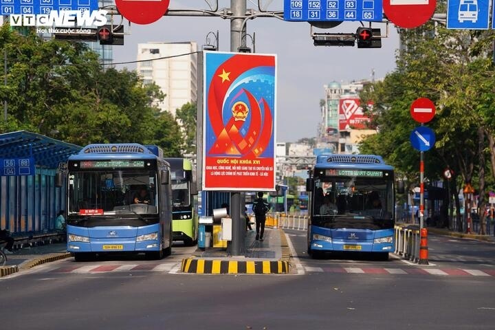 mien phi xe bus anh 2