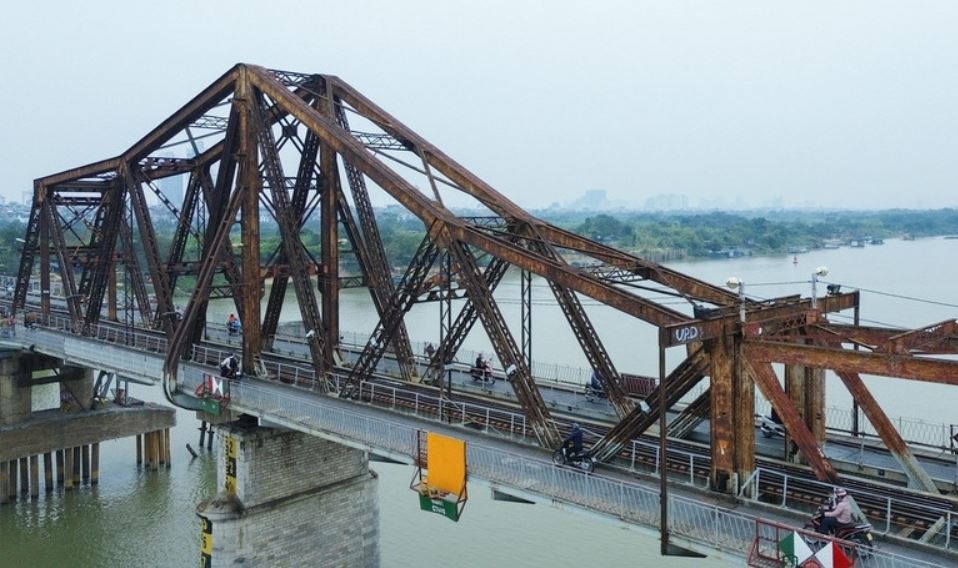 Cau Long Bien cam ca hai chieu, cau Chuong Duong 'that thu' hinh anh