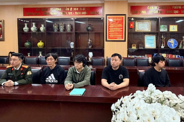 Lap cong ty chung khoan quoc te lam 'binh phong' pham toi hinh anh