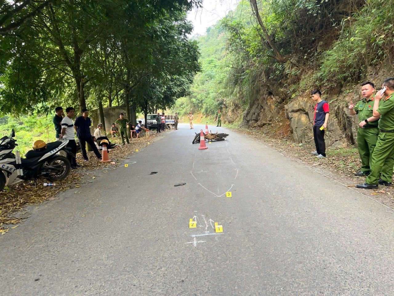 Tam giu doi tuong,  Tong xe anh 2