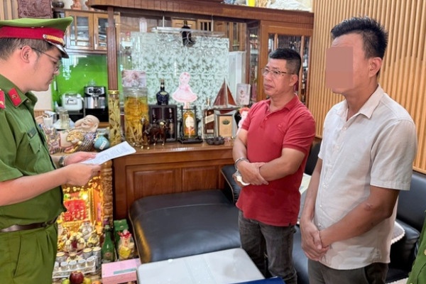 Lua nguoi quen gop von mua dat, chiem doat 2,7 ty dong hinh anh