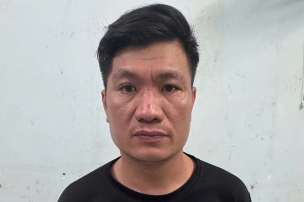 Tam giu hinh su doi tuong hanh hung nguoi phu nu tai quan an via he hinh anh