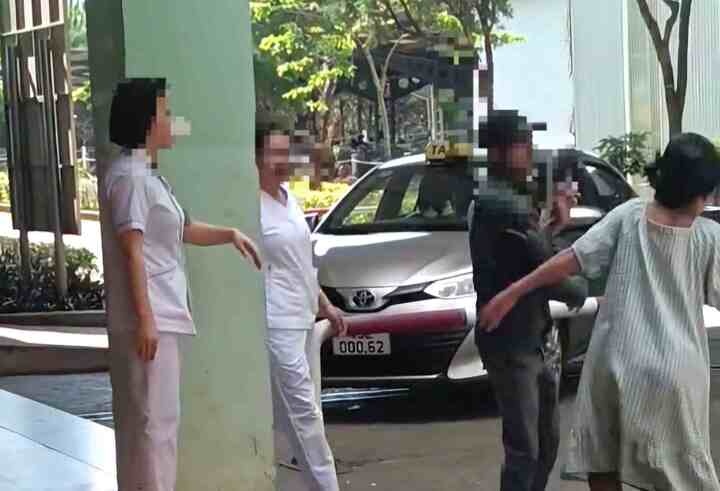 Chong tat vo,  mang bau,  giua benh vien anh 1