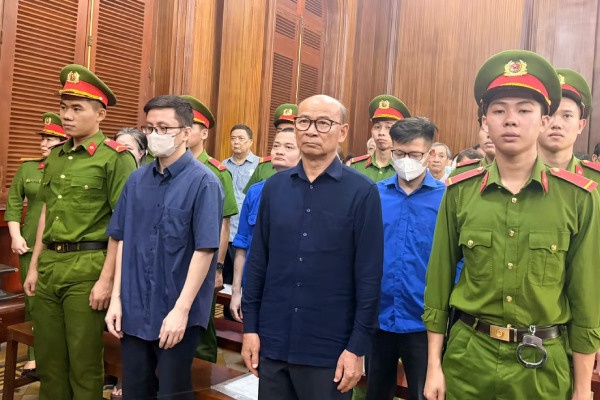 Luat su neu ly do cuu Giam doc So Tai chinh TP.HCM chua the ve nuoc hinh anh