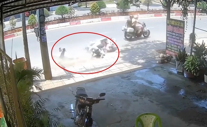 Su that clip 'CSGT ruot duoi nguoi vi pham dan den tai nan' o Dong Nai hinh anh