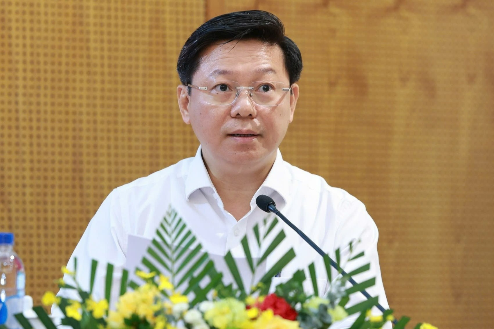 Van hoa phai duoc dat ngang tam voi kinh te va chinh tri hinh anh