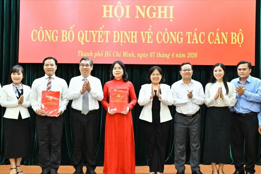 Thanh uy TP.HCM dieu dong can bo chu chot hinh anh