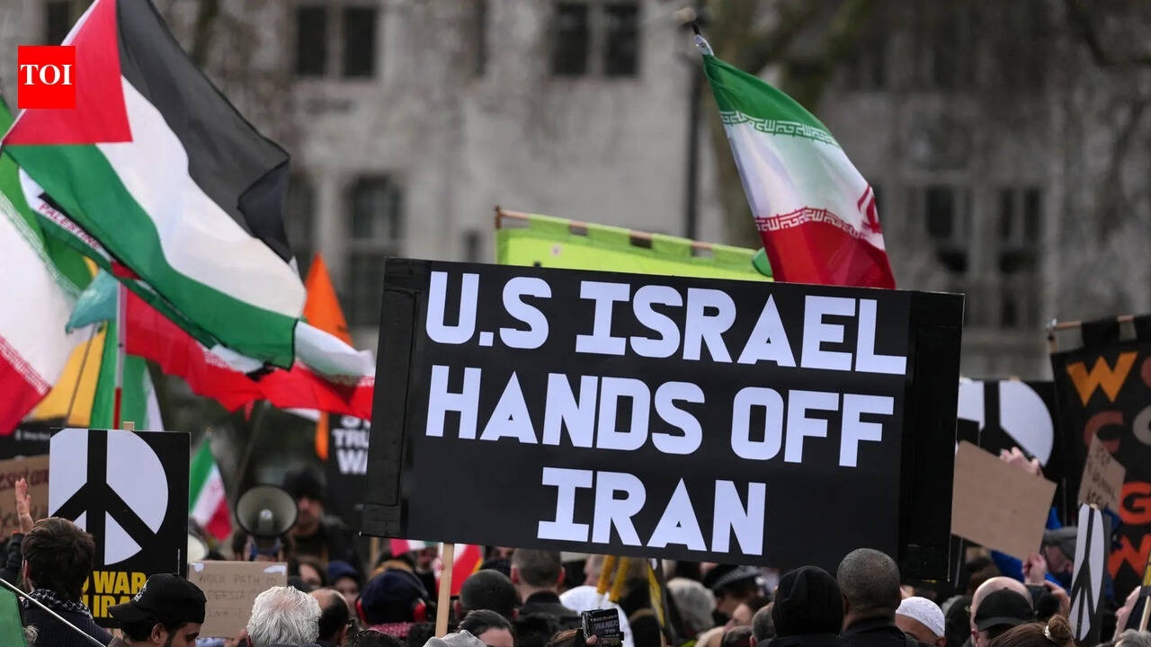 12 gio ben bo vuc, dong chu cua TT Trump gay nao loan the gioi hinh anh