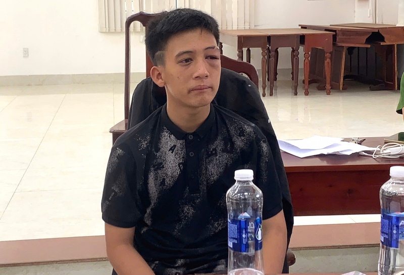 ru nhau trom oto,  du khong biet lai anh 1