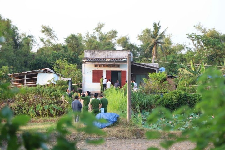 4 nguoi chet bat thuong trong can nha o Gia Lai: Cac thi the bi chay hinh anh