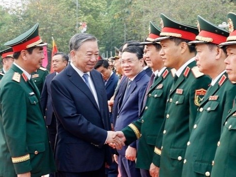 Xay dung Luc luong vu trang Quan khu 1 vung manh toan dien hinh anh