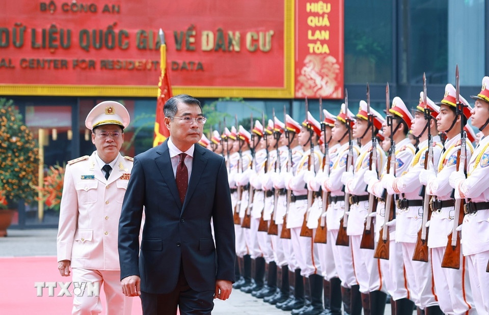 Hien dai hoa phuong thuc quan tri, xay dung nen hanh chinh phuc vu hinh anh