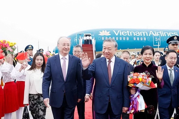 Tong Bi thu, Chu tich nuoc toi Bac Kinh, bat dau tham Trung Quoc hinh anh