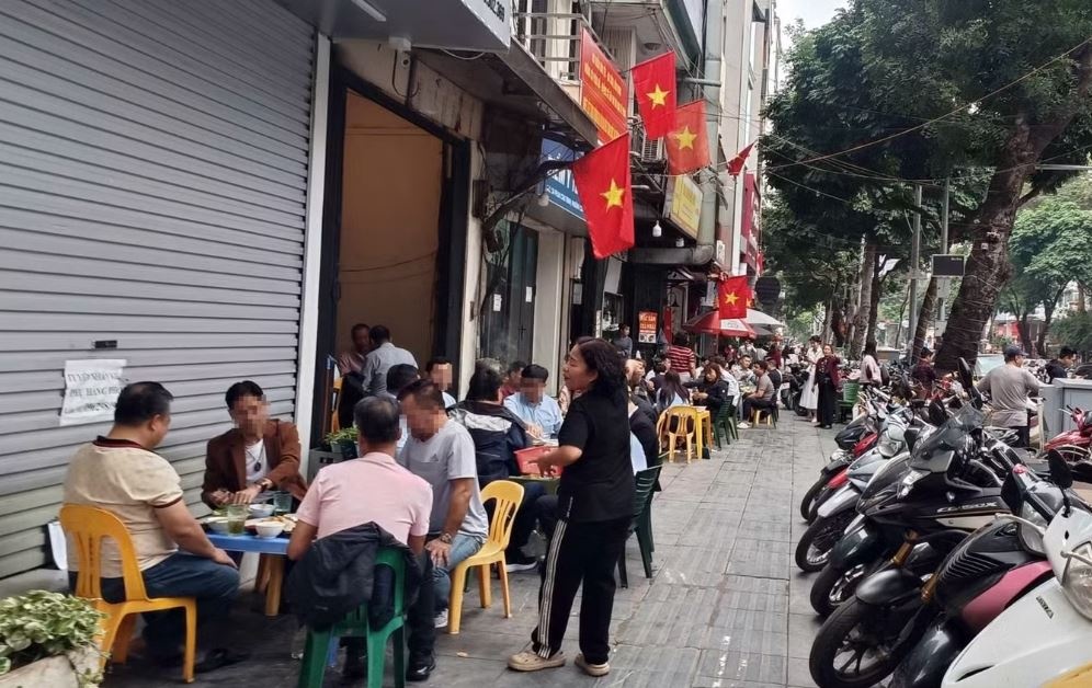 2 chi huy va 14 can bo cong an phuong 'khong hoan thanh nhiem vu' hinh anh