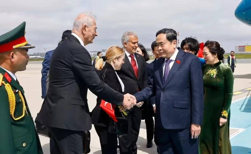 Chu tich Quoc hoi den Tho Nhi Ky hinh anh