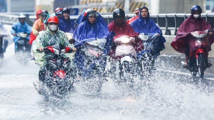 Ca nuoc sap don ‘mua giai nhiet’ ket dot nang nong hiem gap 10 nam hinh anh