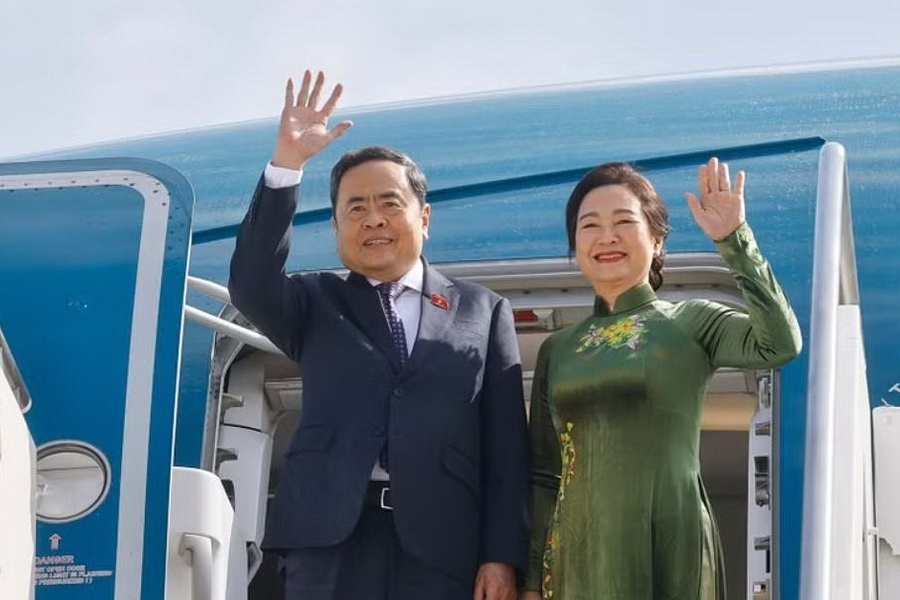 Chu tich Quoc hoi ket thuc tot dep chuyen tham Italy hinh anh