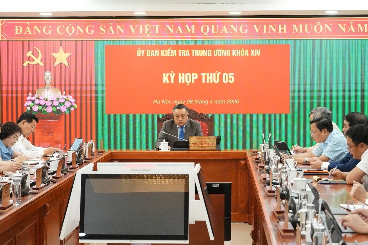 Tang tham quyen cho Uy ban Kiem tra Trung uong hinh anh