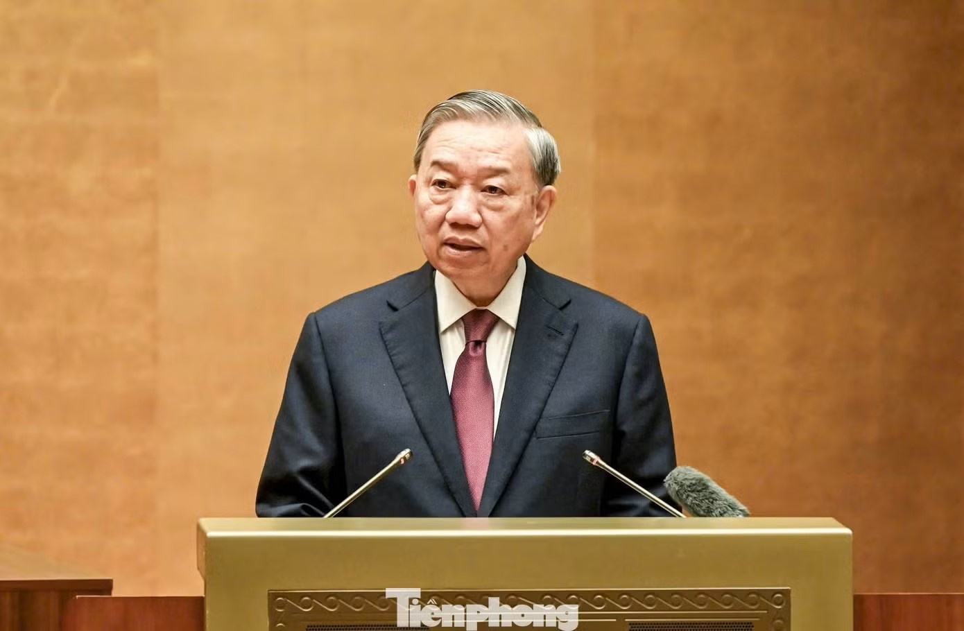 Uy ban Kiem tra anh 1