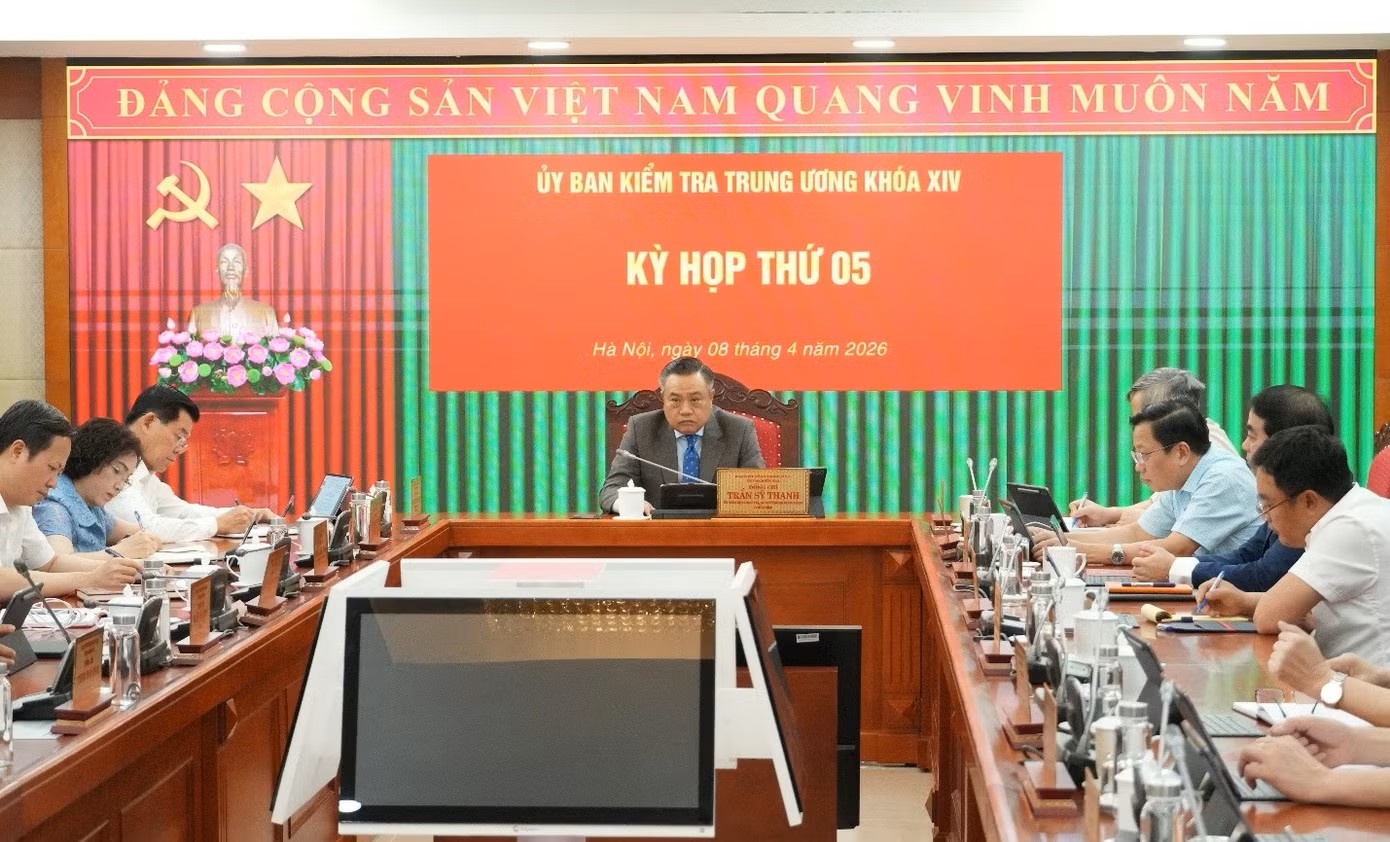 Uy ban Kiem tra anh 2