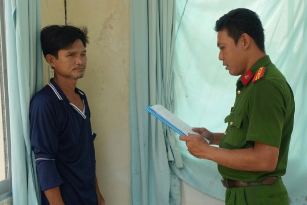 Xach dao doat mang doi phuong vi bi doa danh hinh anh