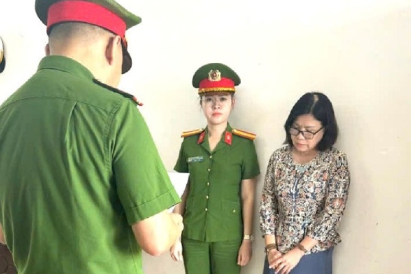Nguoi phu nu o Da Nang lua chuyen nhuong dat du an hinh anh