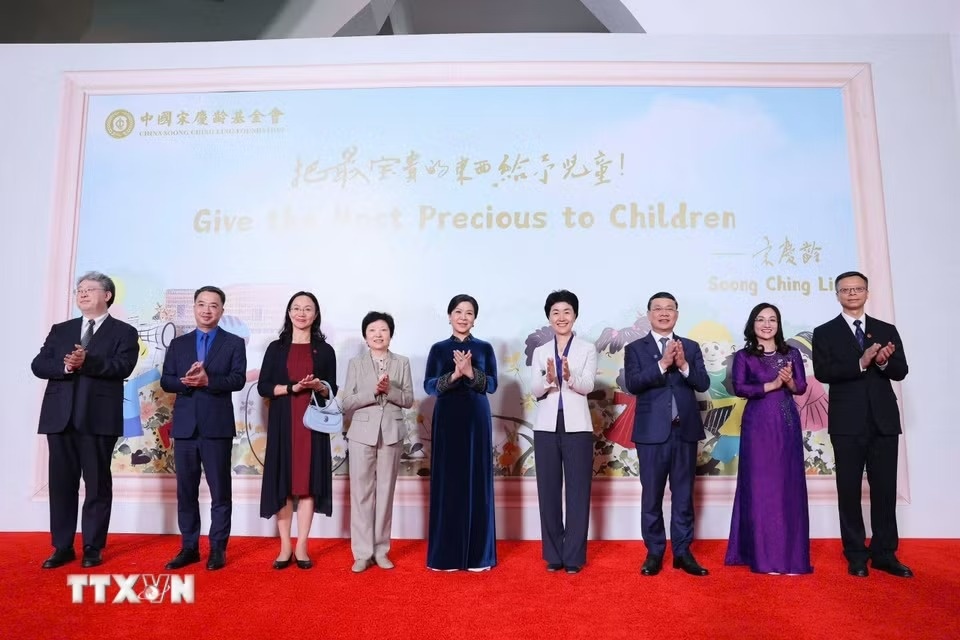 Phu nhan Ngo Phuong Ly anh 7