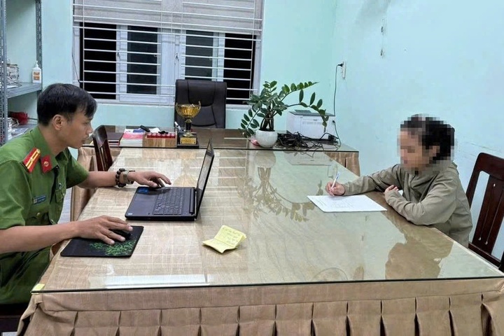 Doi nam nu,  Dung hien truong gia,  tu tu anh 1