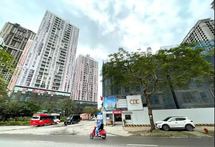 Van Khe mo rong,  Usilk City,  Song Da Thang Long anh 1