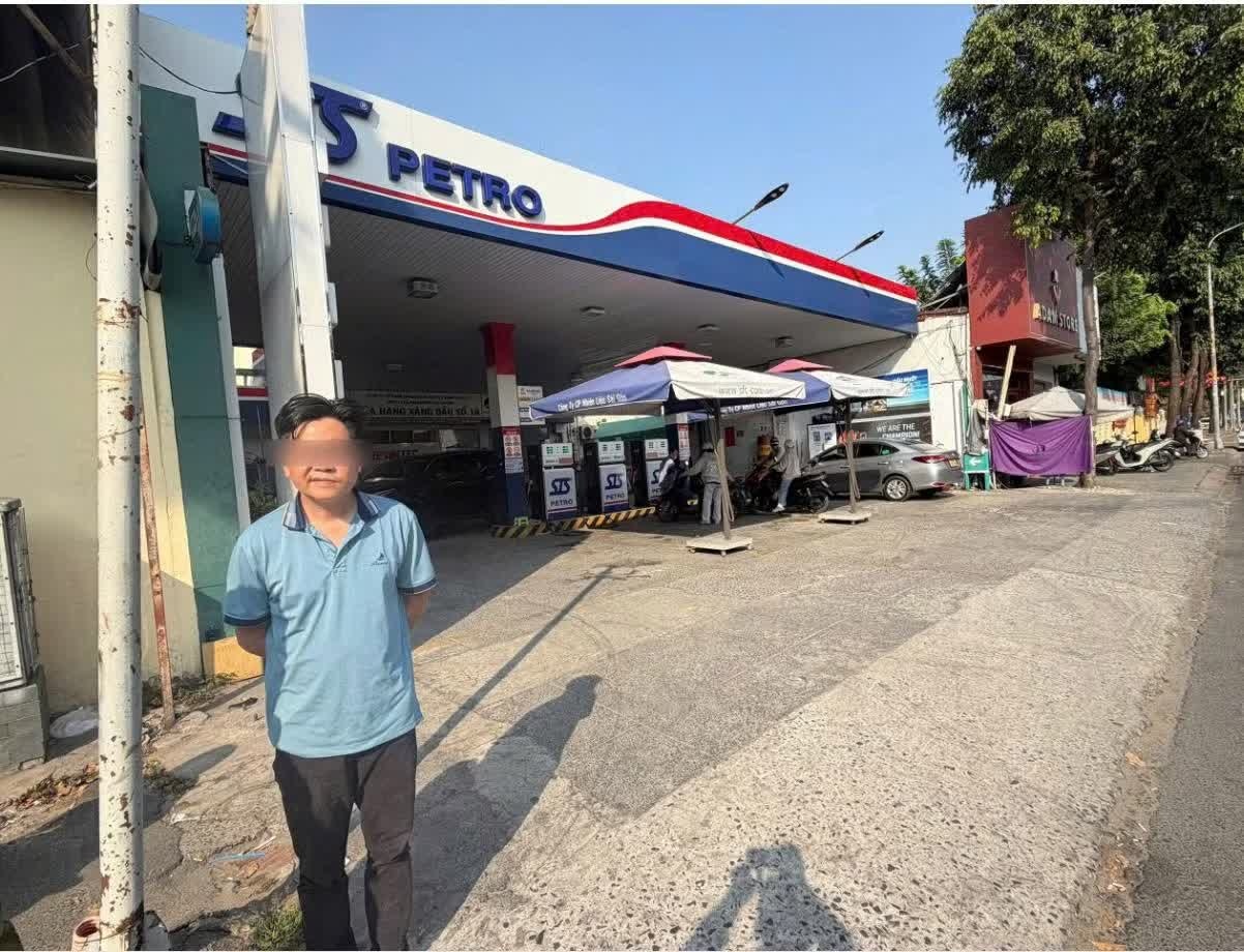 Thua lo chung khoan, di cuop giat ve so hong 'go gac' hinh anh