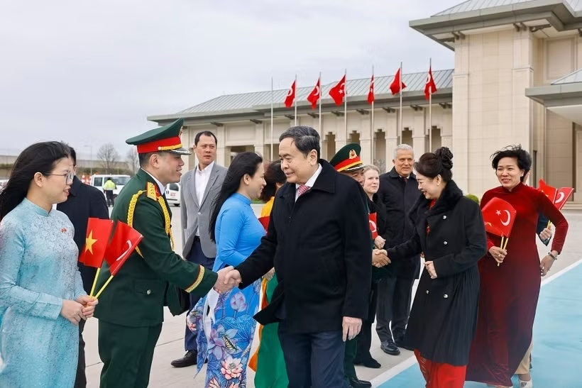 Chu tich Quoc hoi ket thuc tot dep chuyen cong tac tai Tho Nhi Ky hinh anh