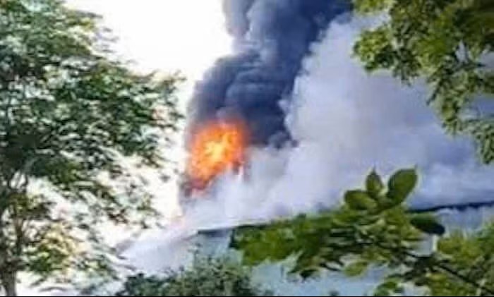 Chay xuong noi that rong hang nghin m2 o TP.HCM hinh anh