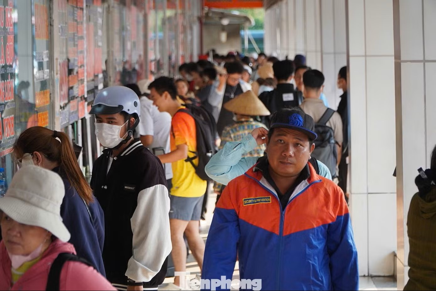 Ben xe mien Tay anh 5