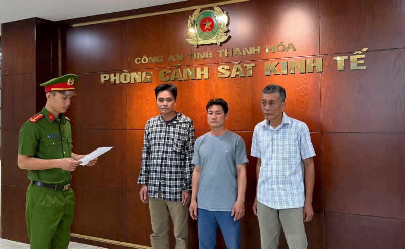 mo lon benh,  ban ra thi truong anh 1